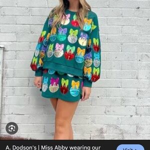 ISO QUEEN OF SPARKLES Colorful Bow Sweater